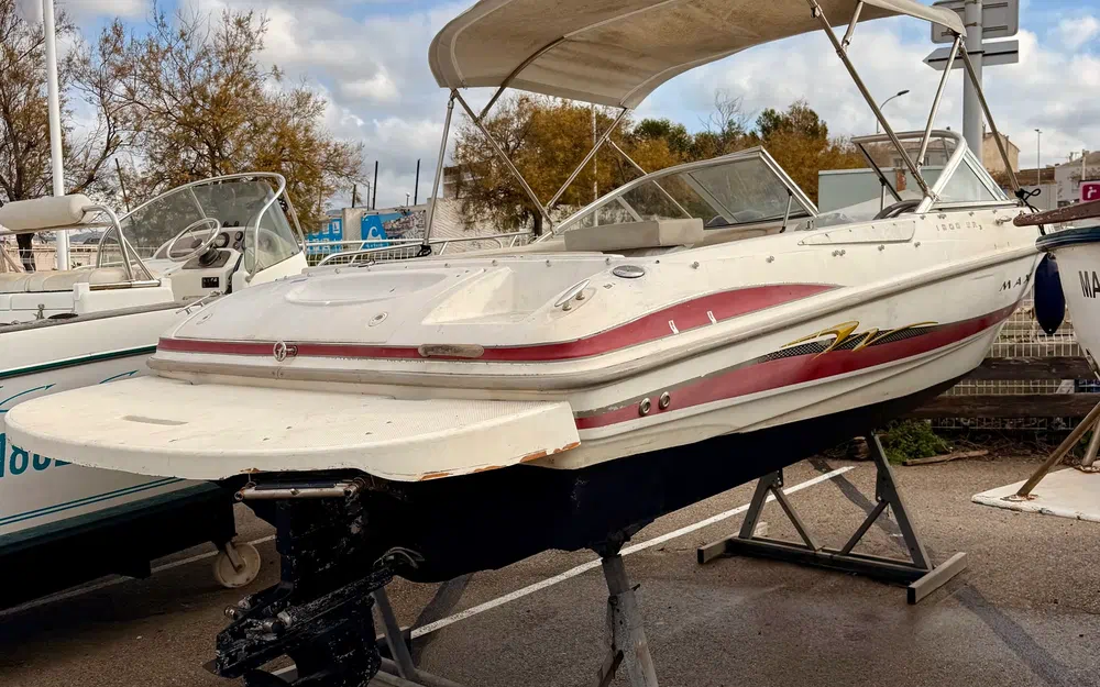 slider 4 Maxum  1800 SR