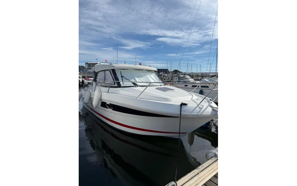 slider 0 Beneteau Antares 880 HB