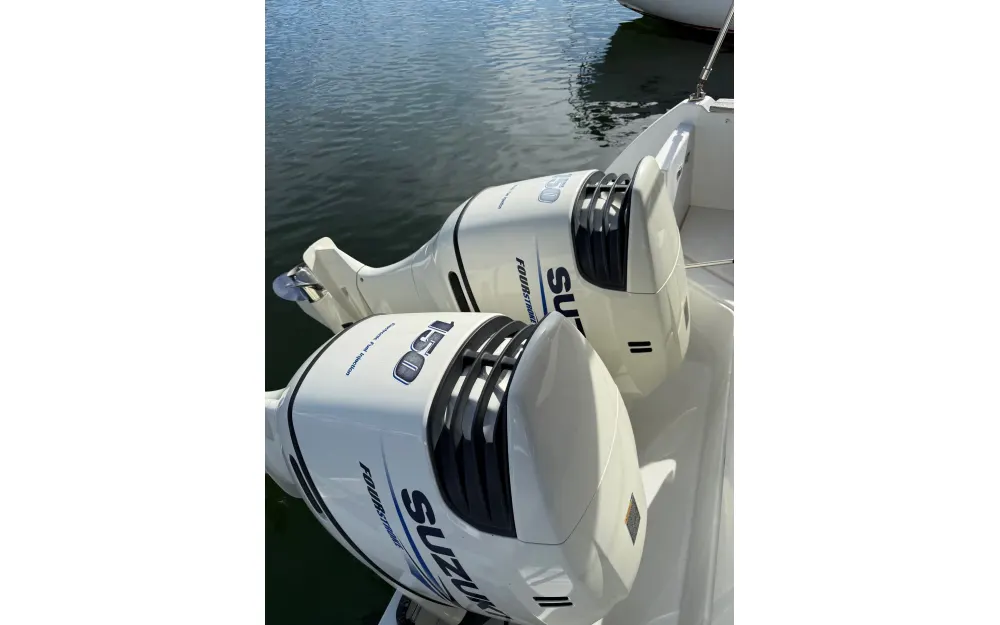 slider 3 Beneteau Antares 880 HB