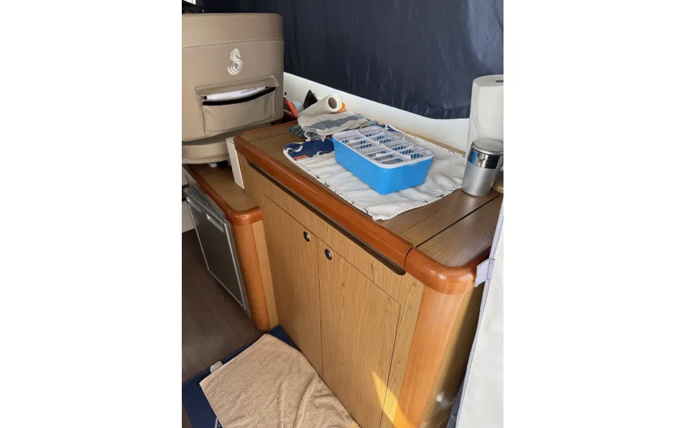 slider 6 Beneteau Antares 880 HB