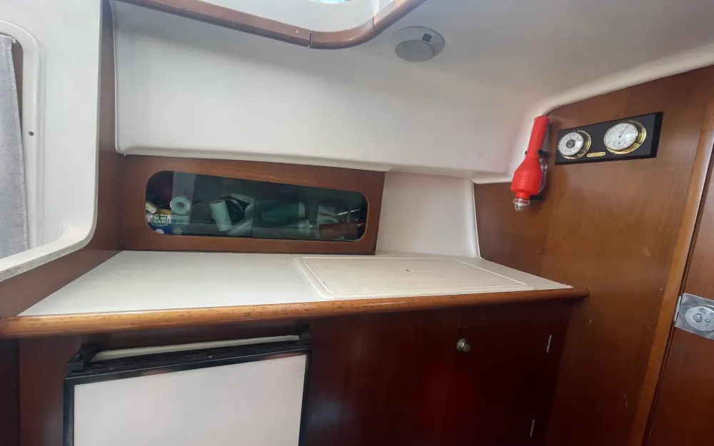 slider 13 Beneteau Antares 710