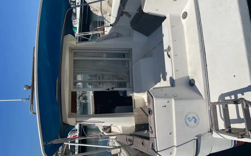 slider 6 Beneteau Antares 710