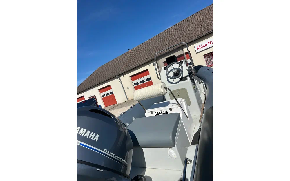 slider 0 Capelli Tempest 560