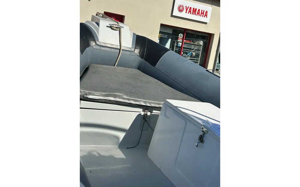 slider 4 Capelli Tempest 560