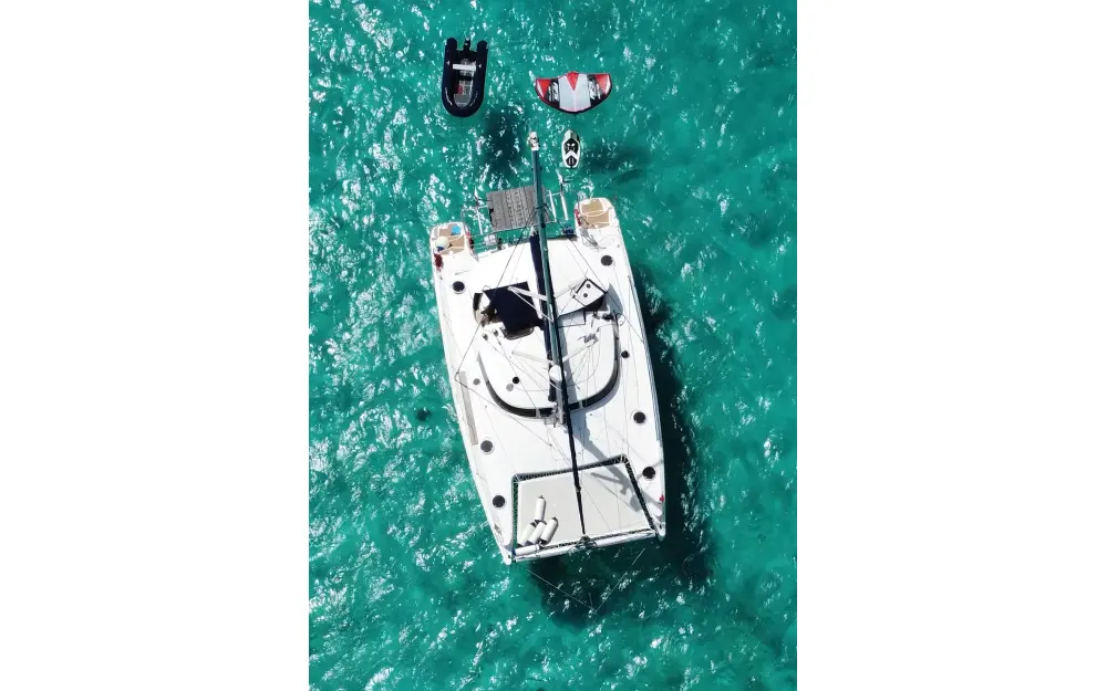 slider 3 Fountaine Pajot Belize 43