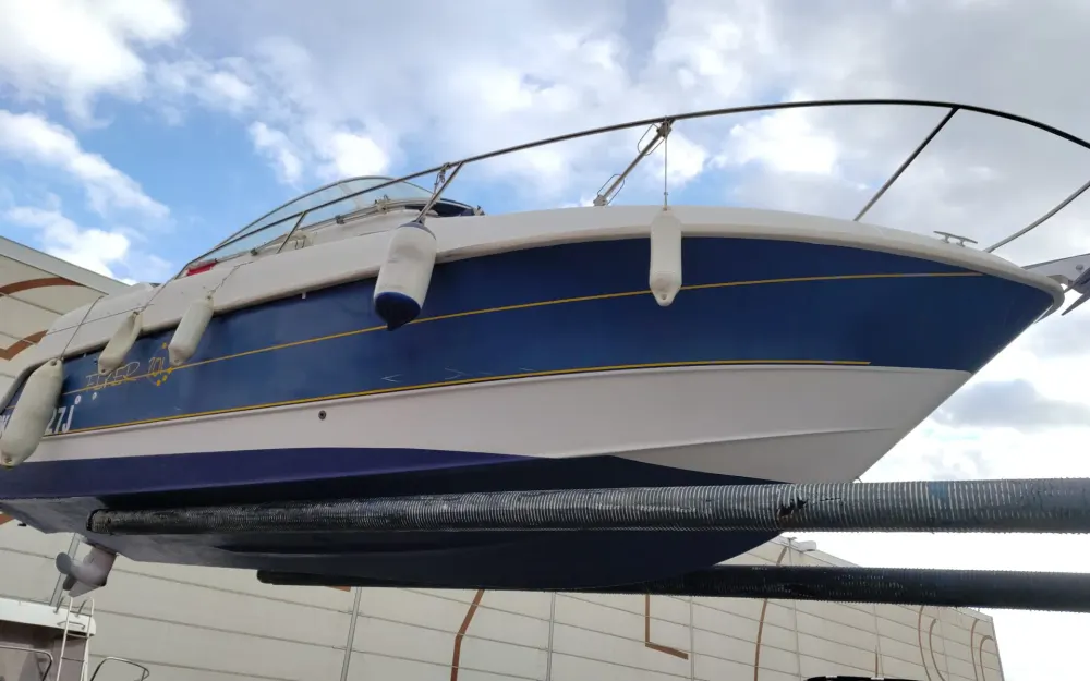 slider 9 Beneteau Flyer 701