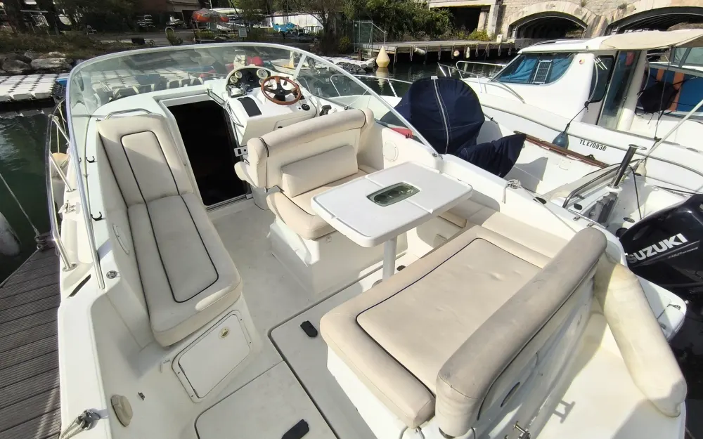 slider 5 Beneteau Flyer 701