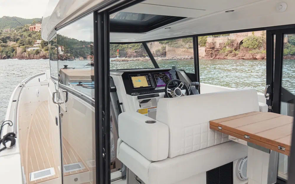 slider 9 Saxdor 340 GTWA