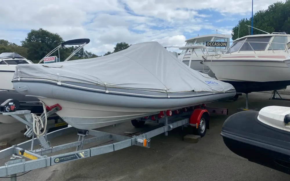 slider 4 Grand Golden Line 580
