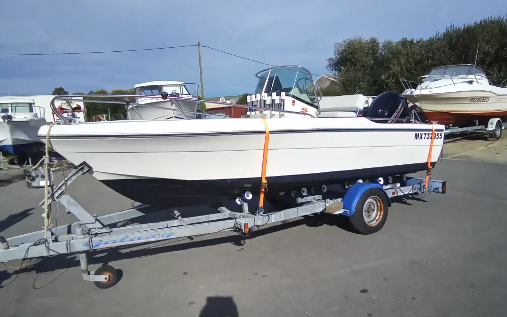 slider 0 Jeanneau Cap Camarat 5.1