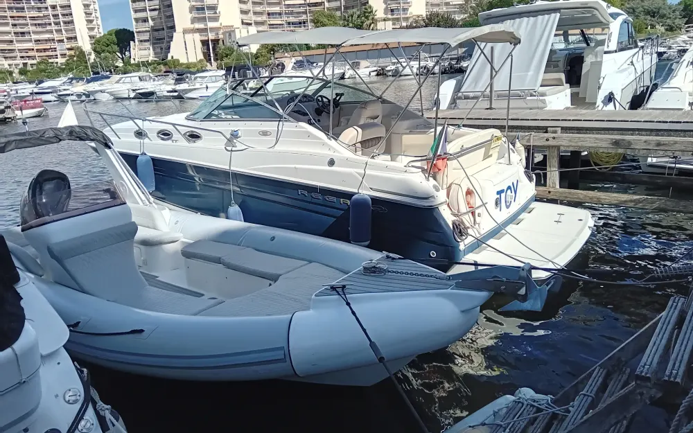 slider 0 Regal Commodore 2665