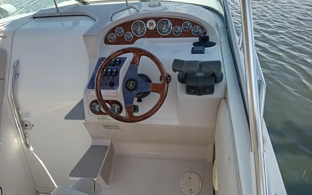 slider 5 Regal Commodore 2665
