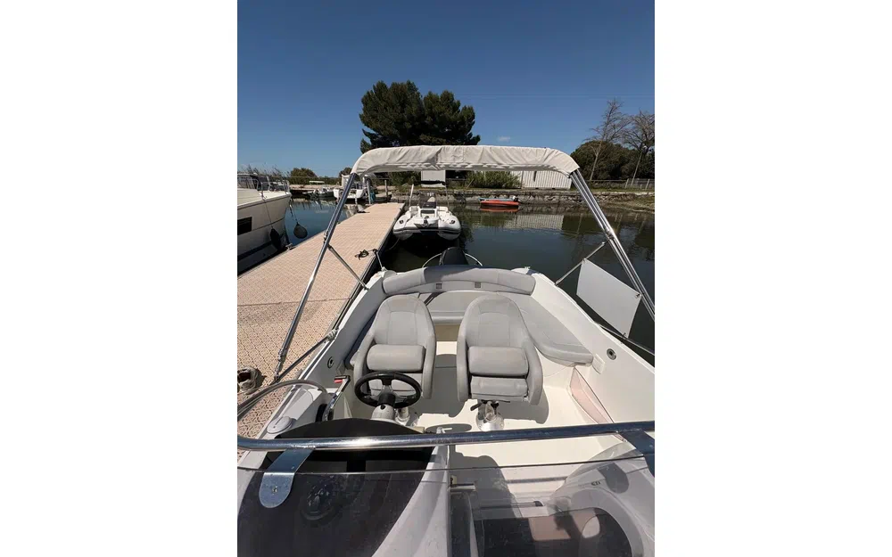 slider 2 Beneteau Flyer 650 Open Flyer 650 Sun Deck