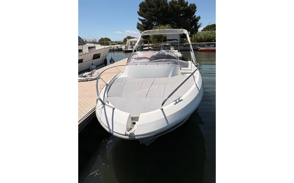 slider 1 Beneteau Flyer 650 Open Flyer 650 Sun Deck