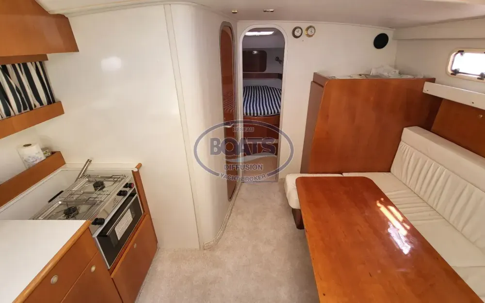 slider 7 Guy Couach  1060 Sun Deck