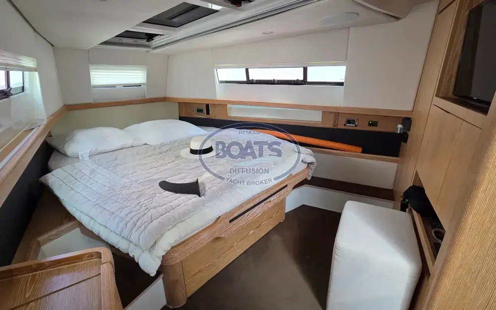 slider 10 Fjord 42 Open