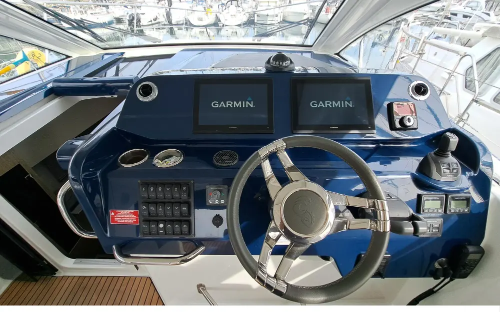 slider 9 Beneteau Gran Turismo 36
