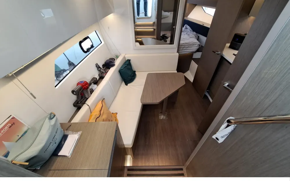slider 10 Beneteau Gran Turismo 36