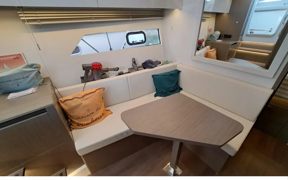 slider 11 Beneteau Gran Turismo 36