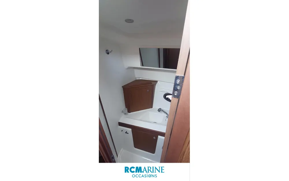slider 6 Beneteau Antares 30 Fly