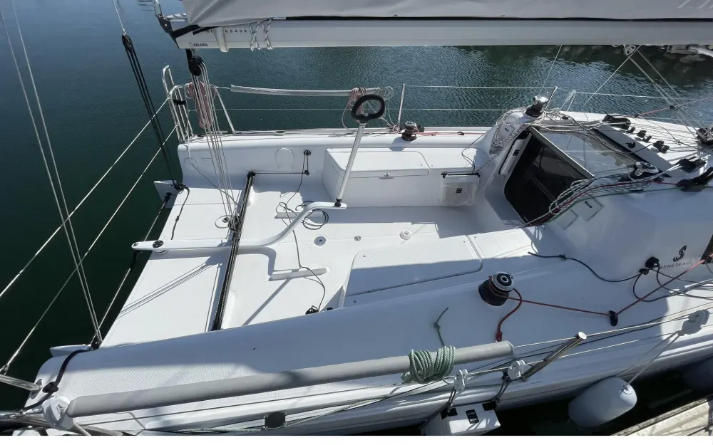 slider 6 Beneteau First 27