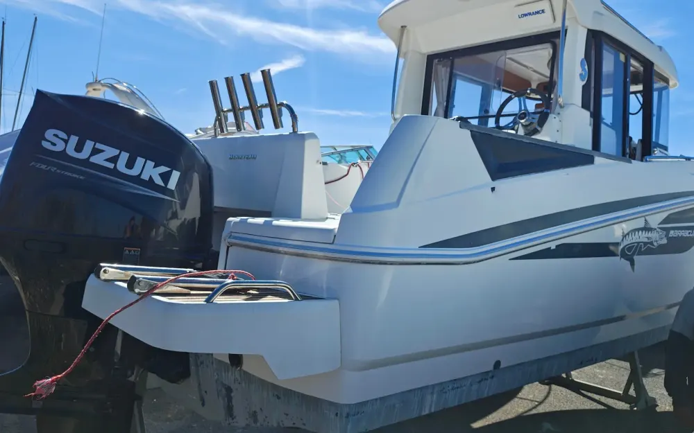 slider 2 Beneteau Barracuda 7