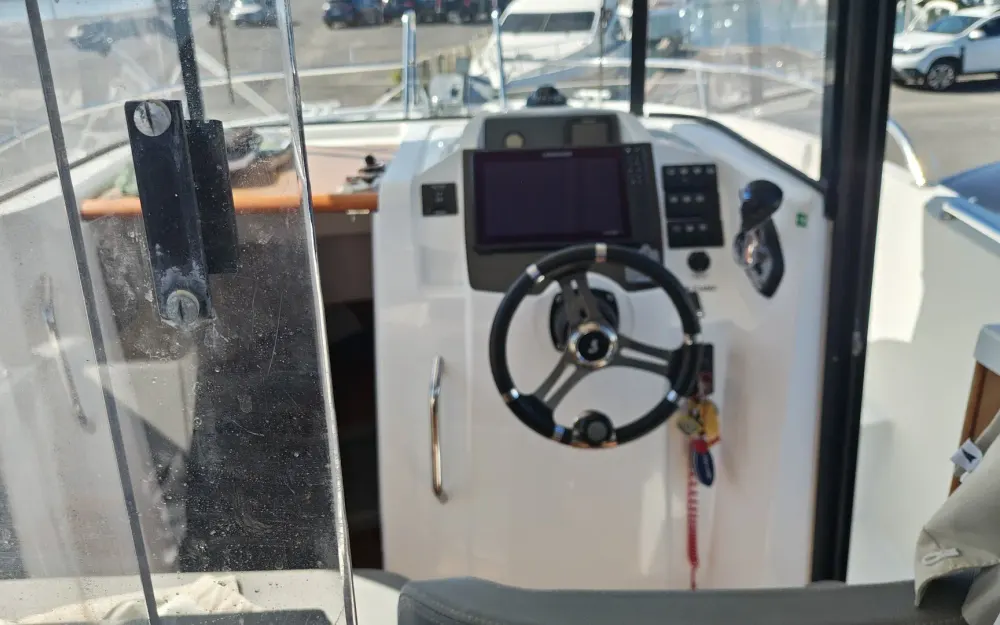 slider 4 Beneteau Barracuda 7
