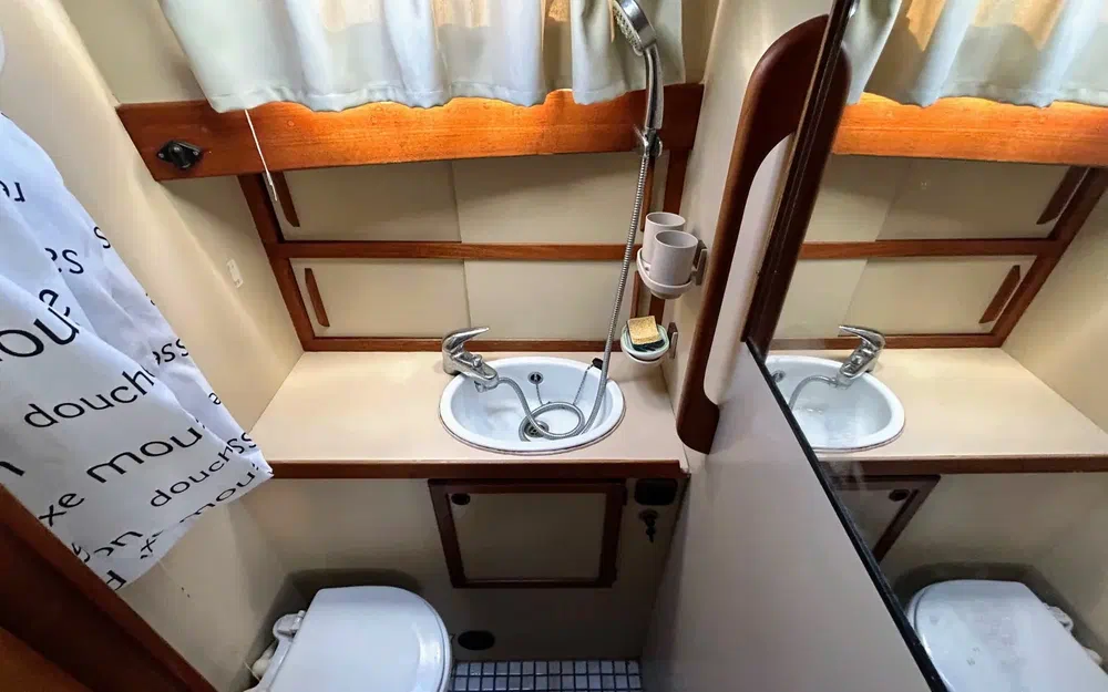 slider 12 Siltala Yachts Nauticat 38 Ketch