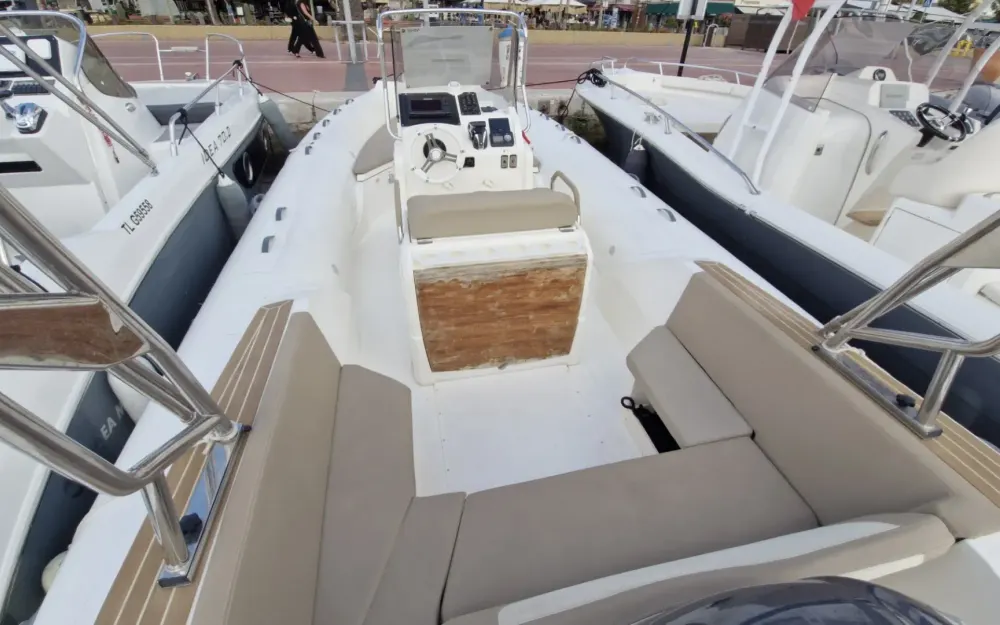 slider 9 Capelli Tempest 775
