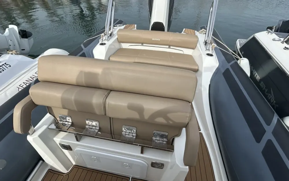 slider 2 Brig Eagle 8