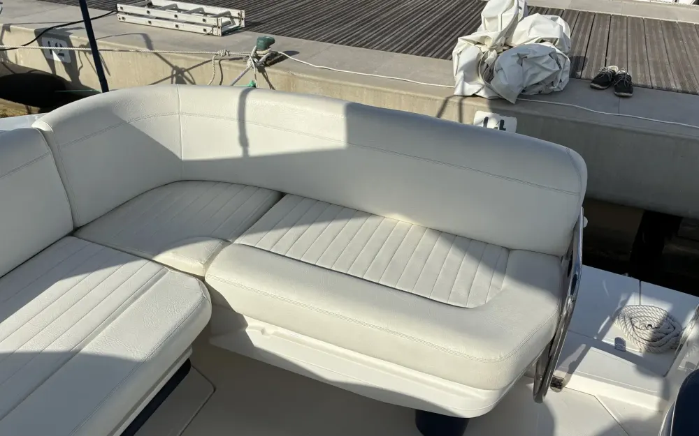 slider 9 Sealine  S 29