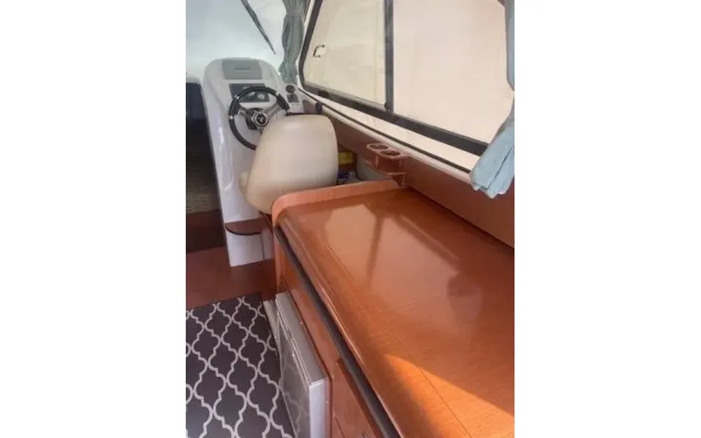 slider 5 Beneteau Antares 8