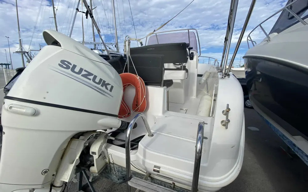 slider 2 Selection Boats Aston 21
