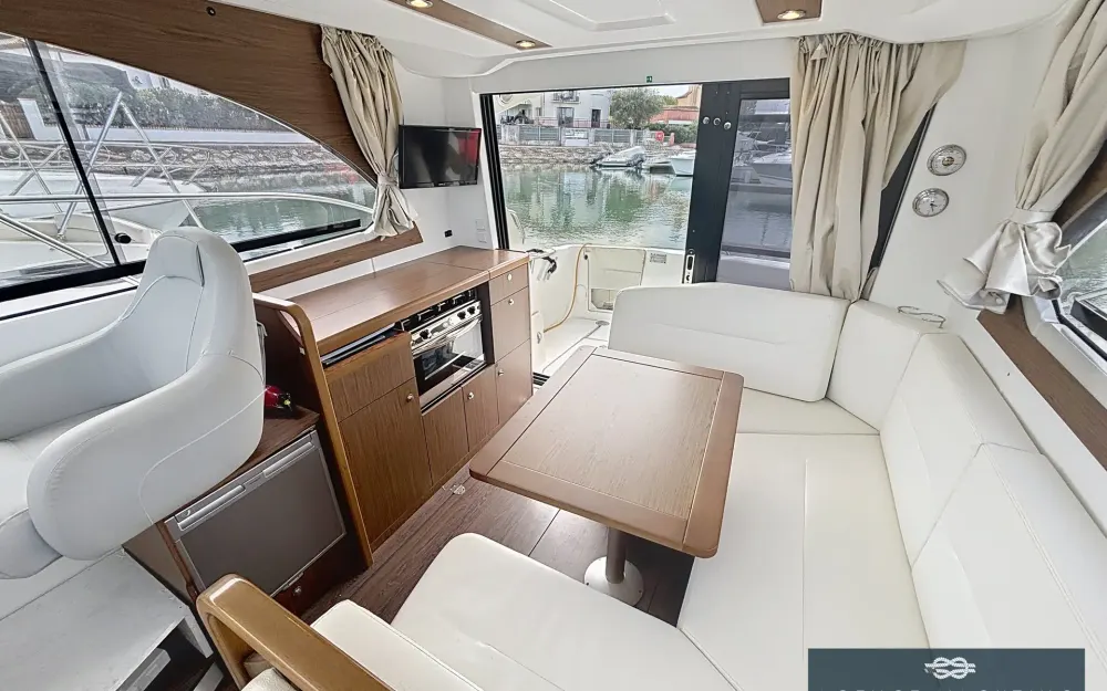 slider 11 Beneteau Antares 30