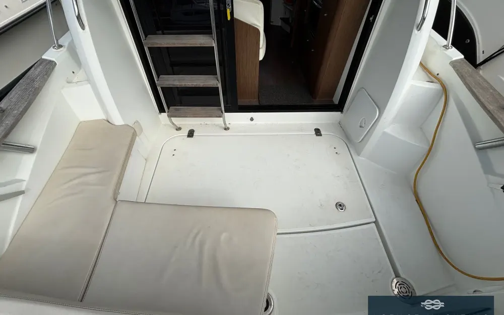 slider 26 Beneteau Antares 30
