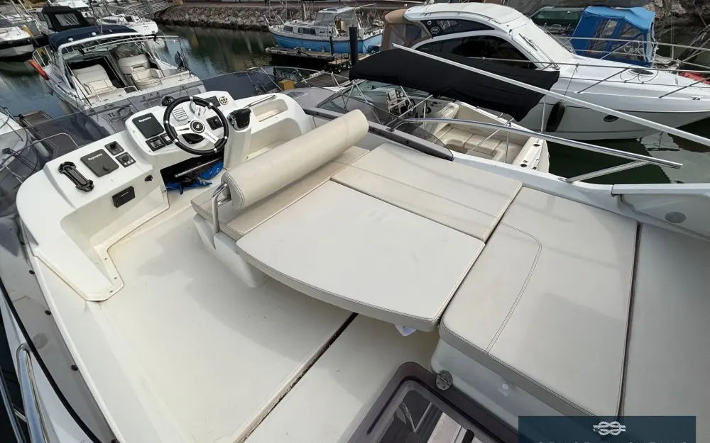 slider 31 Beneteau Antares 30