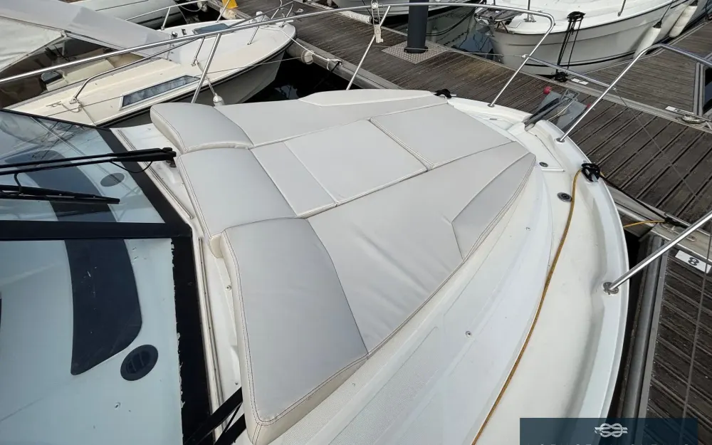 slider 35 Beneteau Antares 30