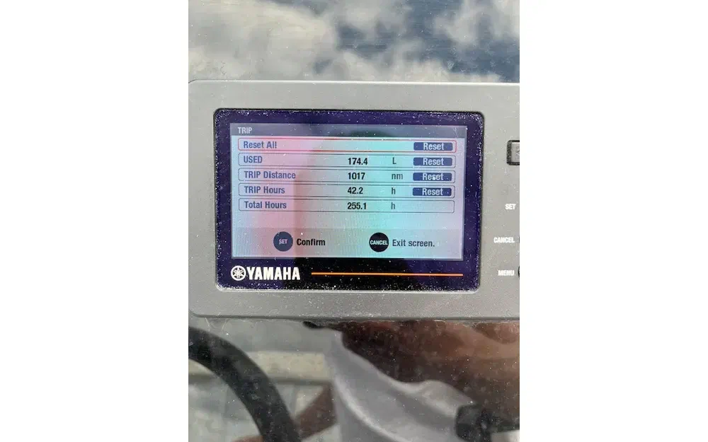 slider 11 Jeanneau Cap Camarat 7.5 WA