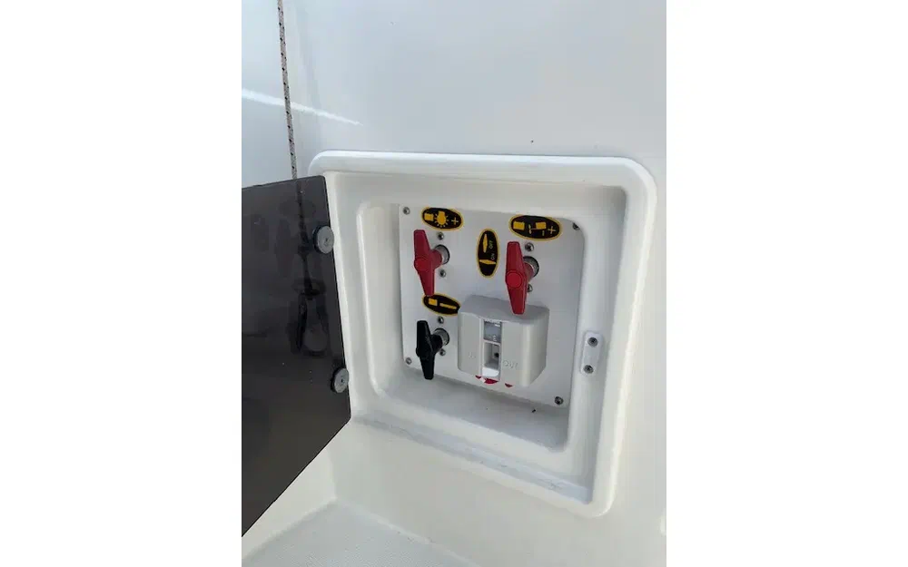 slider 5 Jeanneau Cap Camarat 7.5 WA