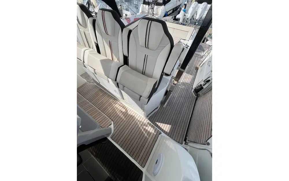 slider 17 Jeanneau Cap Camarat 10.5 WACap Camarat 10.5 Wa Serie 2