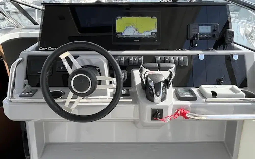 slider 1 Jeanneau Cap Camarat 10.5 WACap Camarat 10.5 Wa Serie 2