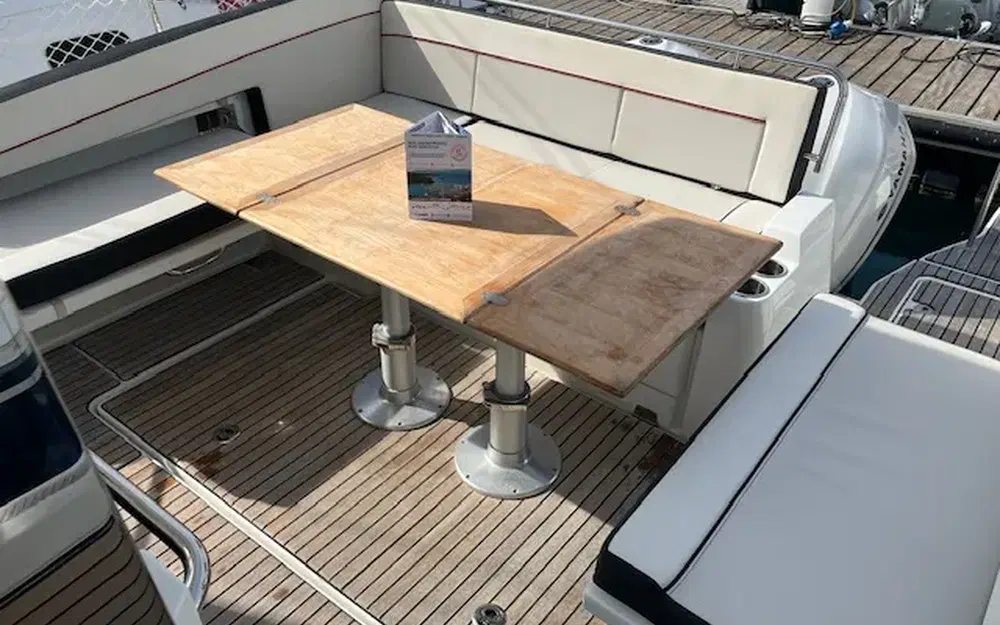 slider 5 Jeanneau Cap Camarat 10.5 WACap Camarat 10.5 Wa Serie 2