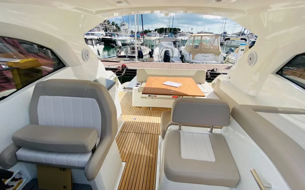 slider 8 Jeanneau Leader 36 Sportop
