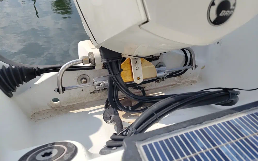slider 15 Beneteau Ombrine 550