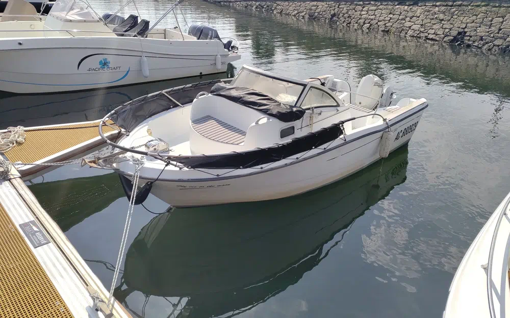 slider 5 Beneteau Ombrine 550