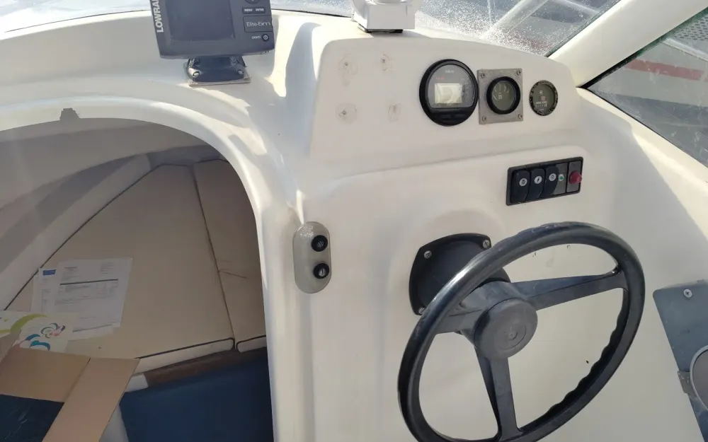 slider 14 Beneteau Ombrine 550