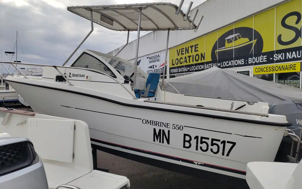 slider 4 Beneteau Ombrine 550