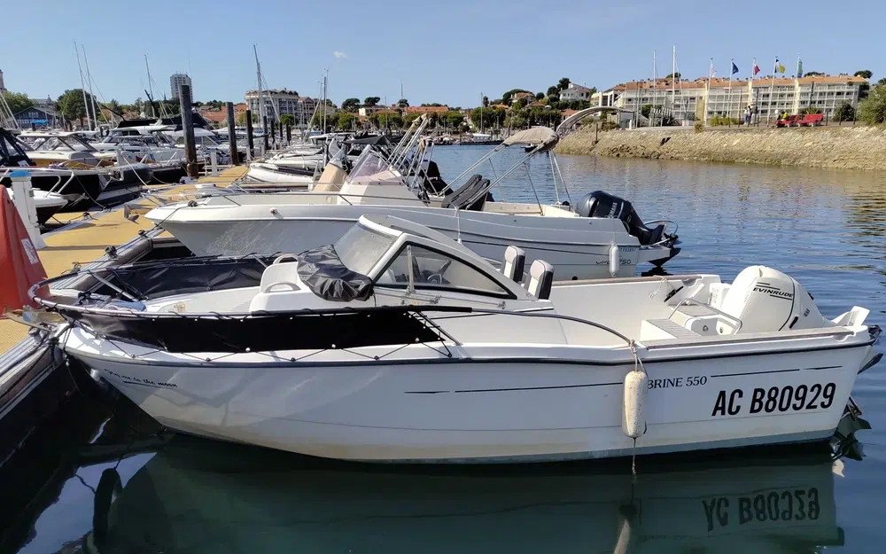 slider 1 Beneteau Ombrine 550