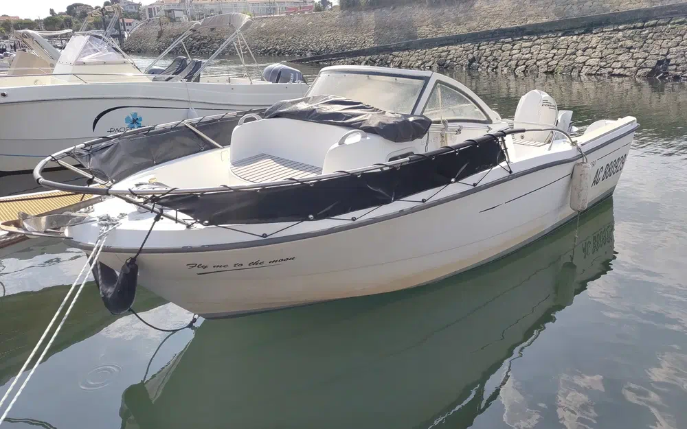slider 2 Beneteau Ombrine 550