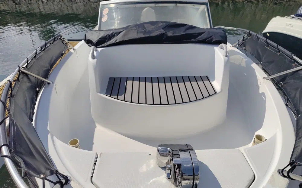 slider 8 Beneteau Ombrine 550